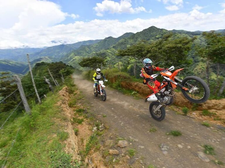 Motoadventure-Costa-Rica-Trail-Riding (1)